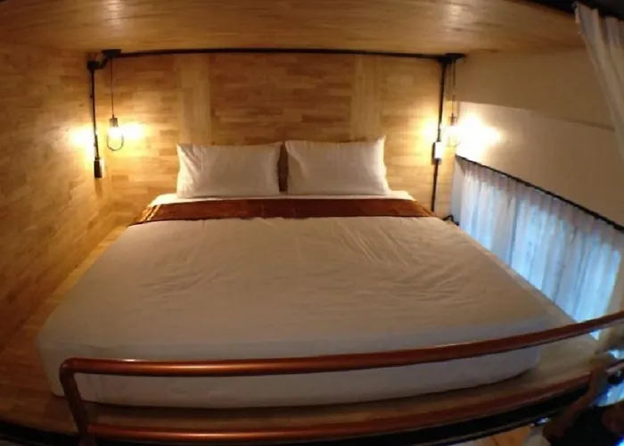 Sleep Owl Hostel กรุงเทพมหานคร